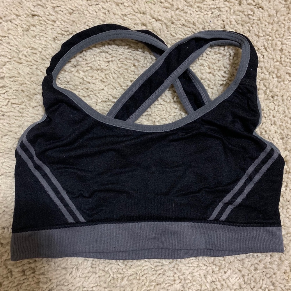 Women’s Sports Bra